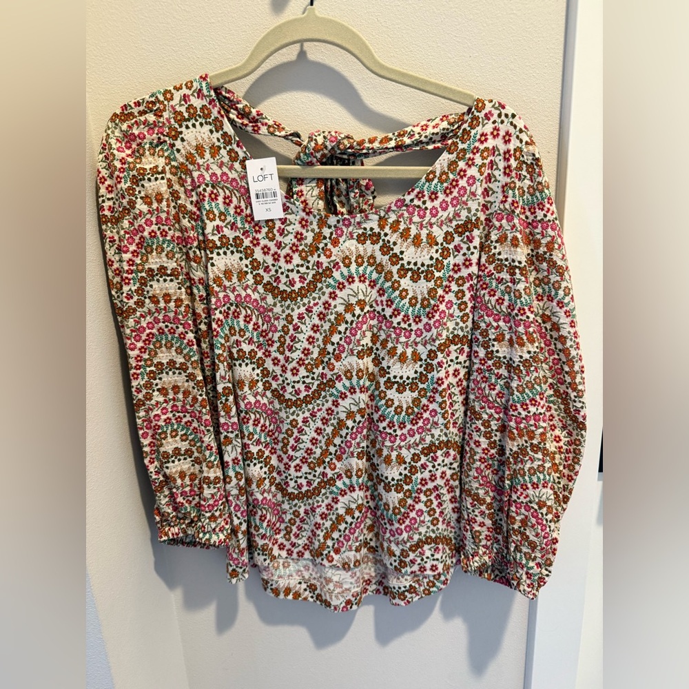 XS Ann Loft floral blouse